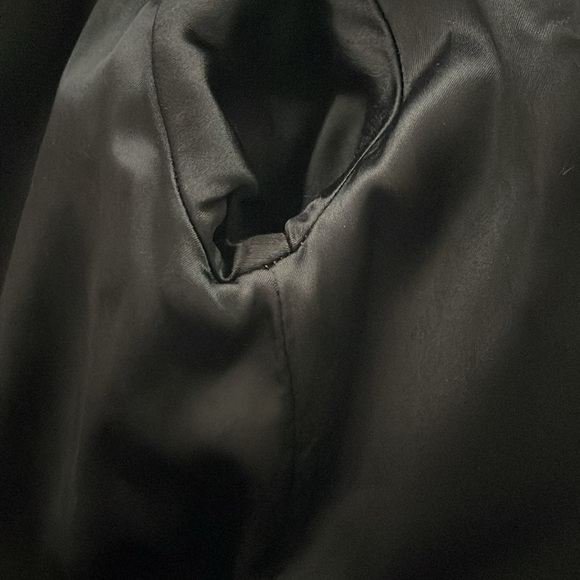 High Quality Vintage Women's Raccoon Ladies' Long Fur Coat - Size Small - Picture 13 of 17